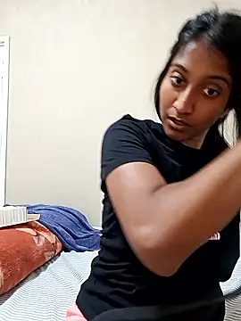 Snapshot of Ghetto_Gurl_06 chatting on 11-11-25, 03:12 Ghetto Gurl 06 online show from 11-11-25, 03:12