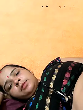 Snapshot of Cutram22 chatting on 09-25-25, 03:54 Cutram22 online show from 09-25-25, 03:54