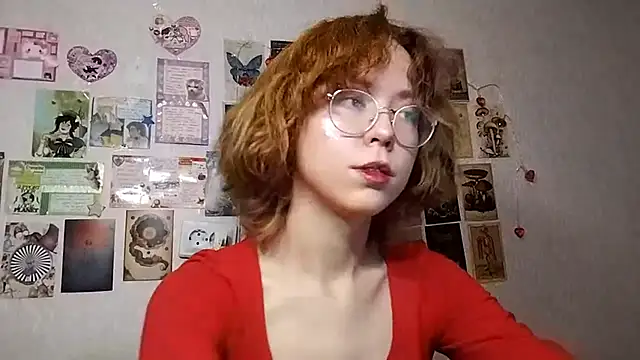 Snapshot of Ieadership chatting on 10-21-25, 01:12 Ieadership online show from 10-21-25, 01:12