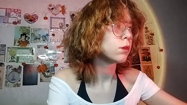 Snapshot of Ieadership chatting on 11-14-25, 01:21 Ieadership online show from 11-14-25, 01:21