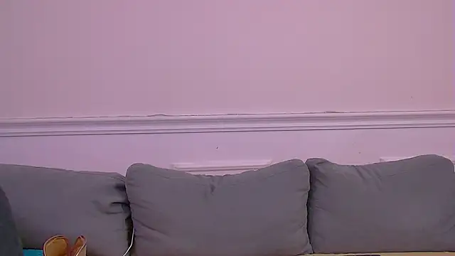 Snapshot of VanessaDusk chatting on 04-25-26, 04:15 VanessaDusk online show from 04-25-26, 04:15
