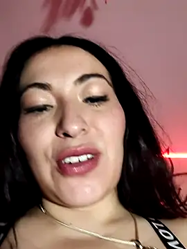 angelicroose2 online show from 12-19-25, 10:50