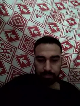 Snapshot of Aliii1657 chatting on 02-19-26, 02:02 Aliii1657 online show from 02-19-26, 02:02