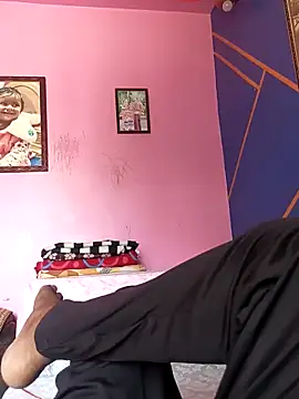 Kaluxx online show from 04-24-26, 07:22