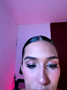 Danicute  online show from 09-25-25, 05:44