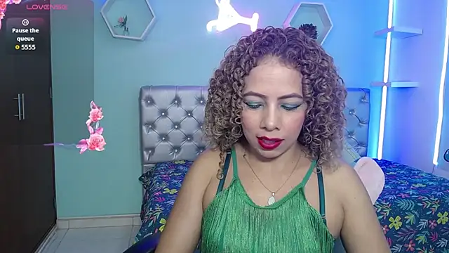Snapshot of thalia_mills19 chatting on 10-11-25, 08:51 thalia mills19 online show from 10-11-25, 08:51