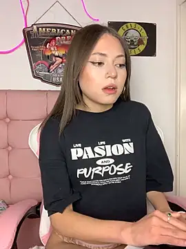 PrettyAmber online show from 02-24-26, 08:40