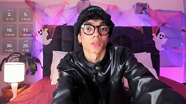 Phillicious   online show from 10-17-25, 12:14