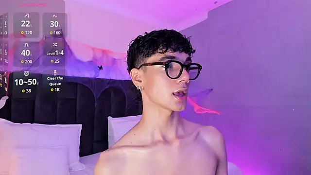 Phillicious   online show from 10-29-25, 09:49