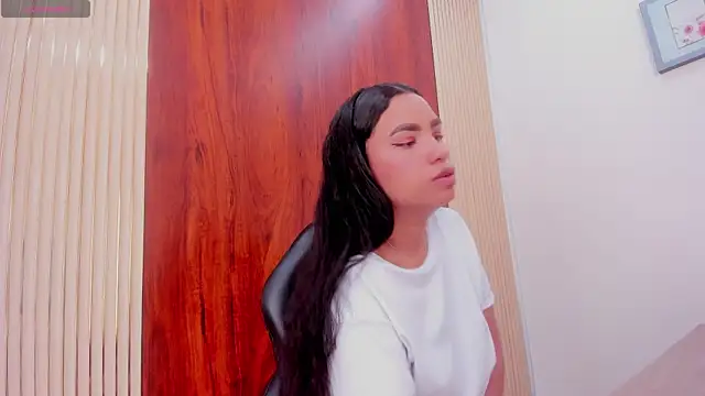 KhateAndersson online show from 01-07-26, 08:22