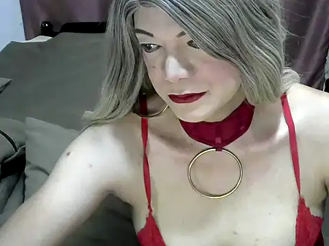 Snapshot of CREAMY_BANANA chatting on 09-22-25, 10:39 CREAMY BANANA online show from 09-22-25, 10:39