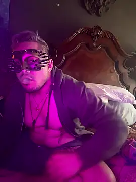 Snapshot of GirThyDock chatting on 01-09-26, 10:00 GirThyDock online show from 01-09-26, 10:00