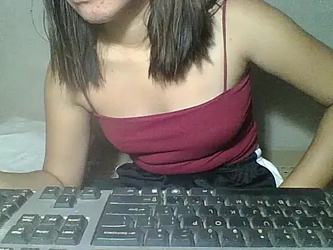 Snapshot of Skinny_PinayGirljust18 chatting on 04-16-26, 08:31 Skinny PinayGirljust18 online show from 04-16-26, 08:31