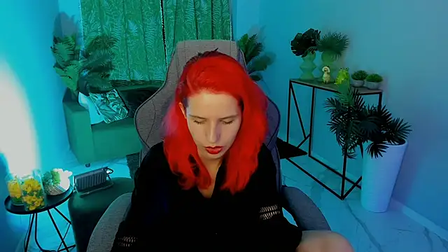 Snapshot of NitaNihil chatting on 09-19-25, 03:02 NitaNihil online show from 09-19-25, 03:02