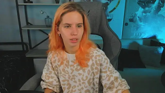 Snapshot of NitaNihil chatting on 12-04-25, 12:47 NitaNihil online show from 12-04-25, 12:47