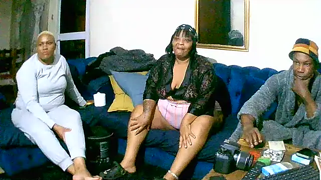 TheeBigPump online show from 11-07-25, 04:18