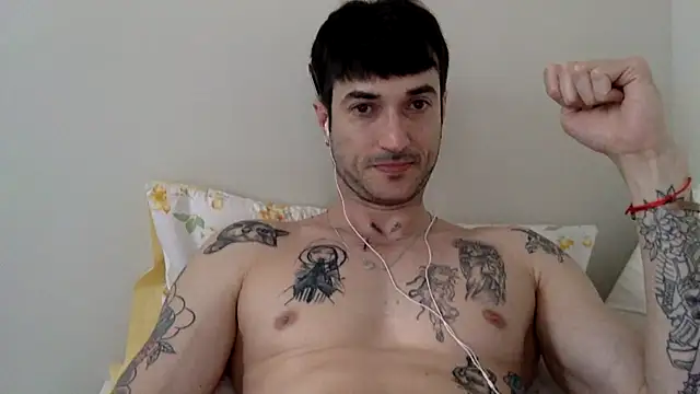 Snapshot of Fubinha chatting on 12-05-25, 05:31 Fubinha online show from 12-05-25, 05:31