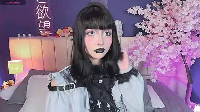 Snapshot of Shizuko_ chatting on 06-10-26, 09:03 Shizuko online show from 06-10-26, 09:03