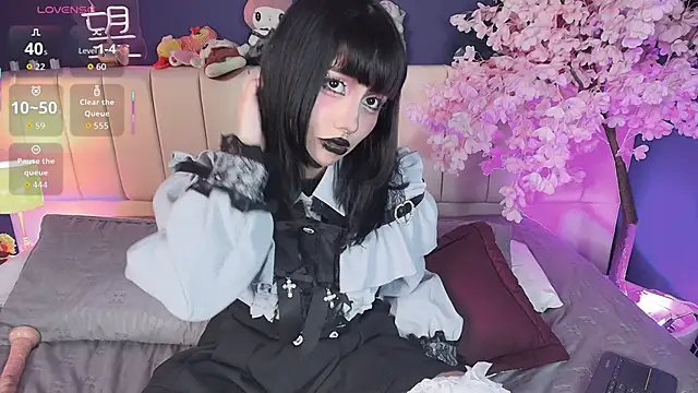 Snapshot of Shizuko_ chatting on 06-11-26, 12:32 Shizuko online show from 06-11-26, 12:32