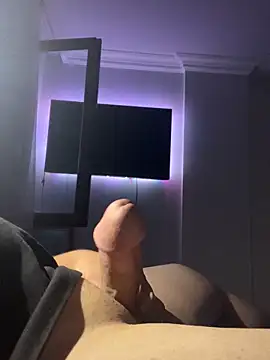 Snapshot of Erenn9972 chatting on 09-12-25, 09:37 Erenn9972 online show from 09-12-25, 09:37