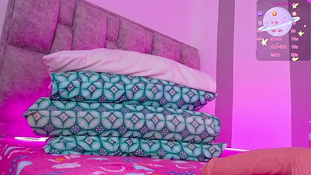 Alhara Luna online show from 04-22-26, 03:09