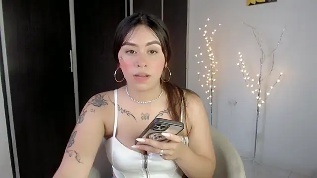 Darlyn big online show from 11-19-25, 09:15