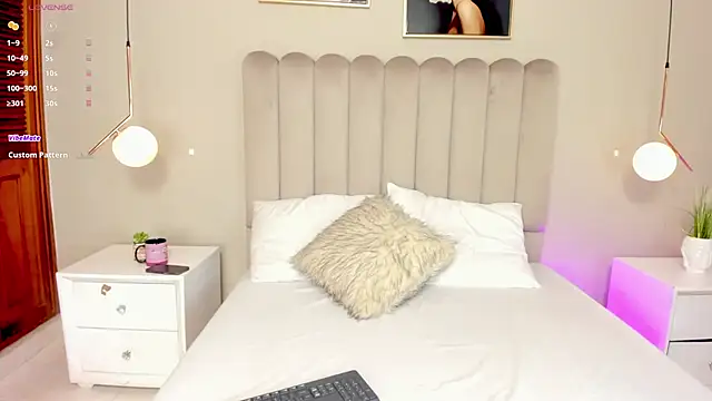 Snapshot of Dani_rosse_ chatting on 03-06-26, 01:18 Dani rosse online show from 03-06-26, 01:18