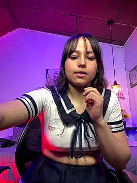 Snapshot of Eymmy_24 chatting on 10-01-25, 09:59 Eymmy 24 online show from 10-01-25, 09:59