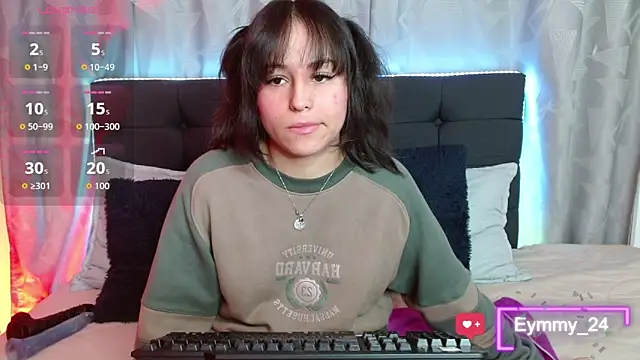 Snapshot of Eymmy_24 chatting on 10-25-25, 03:58 Eymmy 24 online show from 10-25-25, 03:58