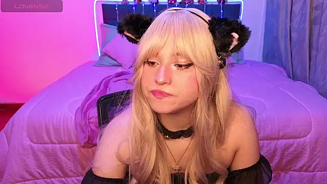 Snapshot of Eymmy_24 chatting on 11-29-25, 02:03 Eymmy 24 online show from 11-29-25, 02:03