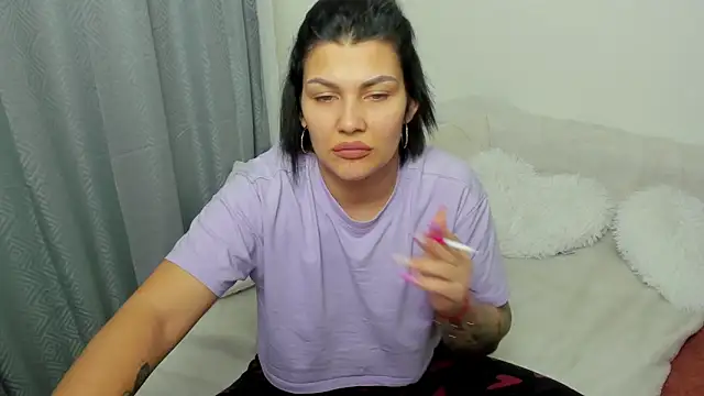 MiaKiittyy online show from 02-12-26, 11:00