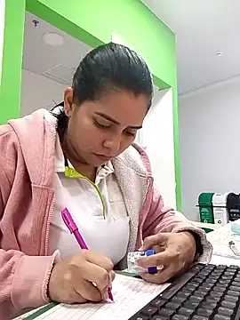 yesi-nursehot online show from 01-06-26, 02:48