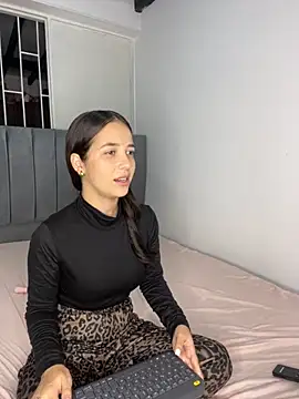 dalianataba online show from 11-22-25, 02:49