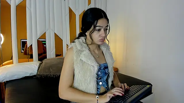 ValeriaPrado online show from 12-14-25, 07:29