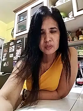 Prettysweetmum online show from 03-26-26, 02:06