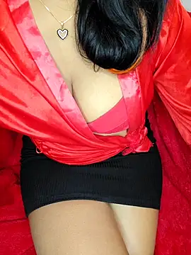 EarlyPrincess online show from 12-14-25, 01:16