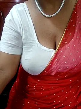Snapshot of tami_lavanya chatting on 09-10-25, 06:57 tami lavanya online show from 09-10-25, 06:57