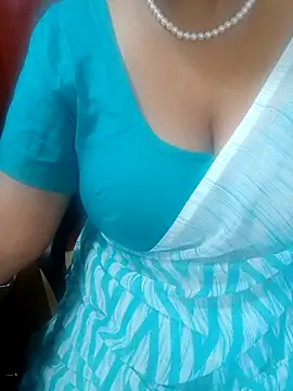 Snapshot of tami_lavanya chatting on 09-27-25, 09:03 tami lavanya online show from 09-27-25, 09:03