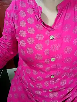 Snapshot of tami_lavanya chatting on 09-30-25, 04:28 tami lavanya online show from 09-30-25, 04:28
