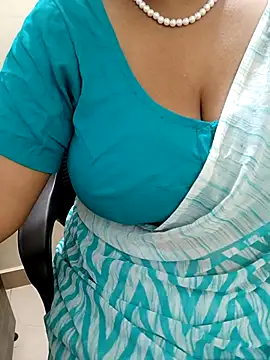 Snapshot of tami_lavanya chatting on 10-19-25, 05:57 tami lavanya online show from 10-19-25, 05:57