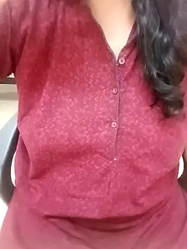 Snapshot of tami_lavanya chatting on 12-18-25, 07:47 tami lavanya online show from 12-18-25, 07:47