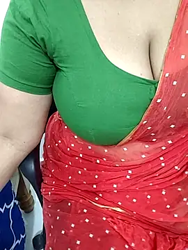 Snapshot of tami_lavanya chatting on 02-06-26, 05:45 tami lavanya online show from 02-06-26, 05:45