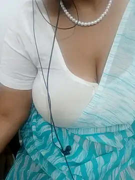 Snapshot of tami_lavanya chatting on 02-14-26, 09:17 tami lavanya online show from 02-14-26, 09:17