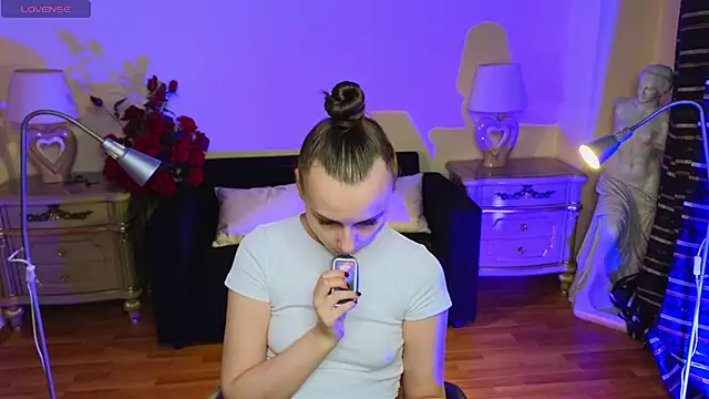 Kelly Cartier online show from 10-10-25, 11:31