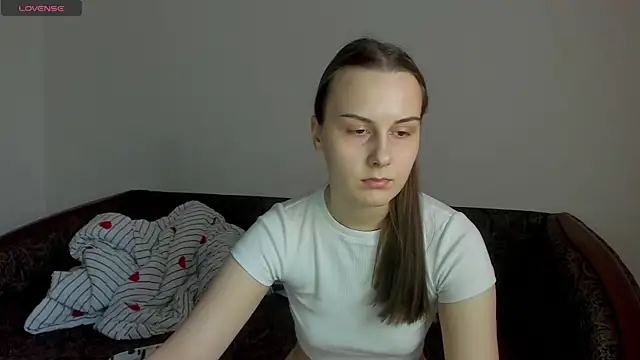 Kelly Cartier online show from 04-20-26, 01:25