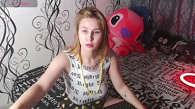 Snapshot of RoyAngela chatting on 09-24-25, 08:45 RoyAngela online show from 09-24-25, 08:45