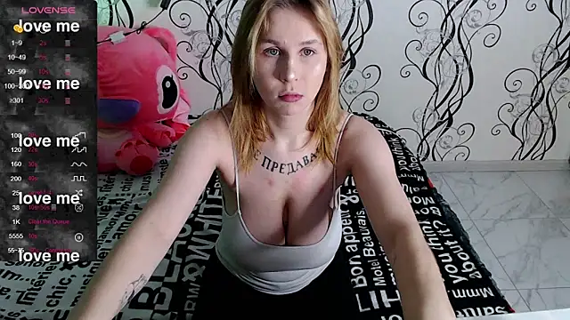 Snapshot of RoyAngela chatting on 11-20-25, 04:51 RoyAngela online show from 11-20-25, 04:51