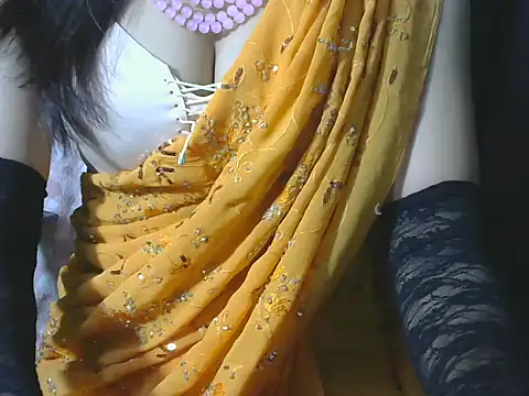 Snapshot of sheetal-sheetal95 chatting on 06-06-26, 05:50 sheetal-sheetal95 online show from 06-06-26, 05:50