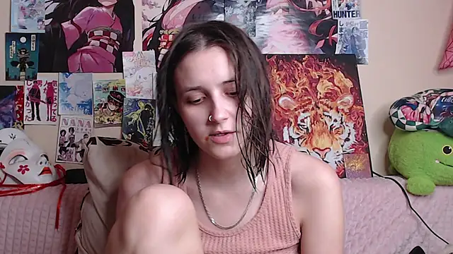 Snapshot of AliceChio chatting on 11-29-25, 08:23 AliceChio online show from 11-29-25, 08:23