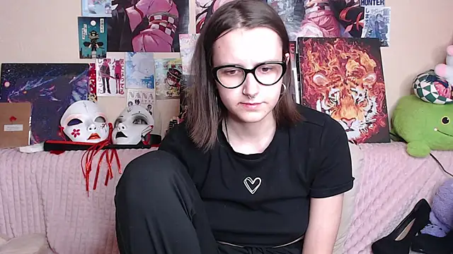 Snapshot of AliceChio chatting on 12-15-25, 12:59 AliceChio online show from 12-15-25, 12:59